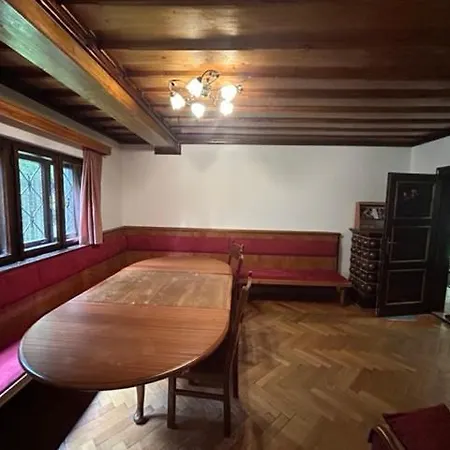 House Planinka شاليه Goreljek